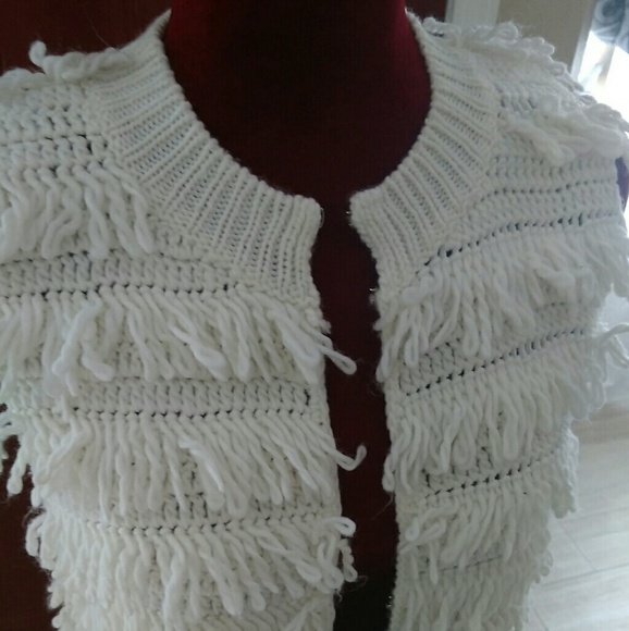 Rampage White Fringe Vest - Picture 5 of 5